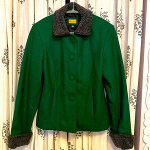 Stunning green wool blazer.